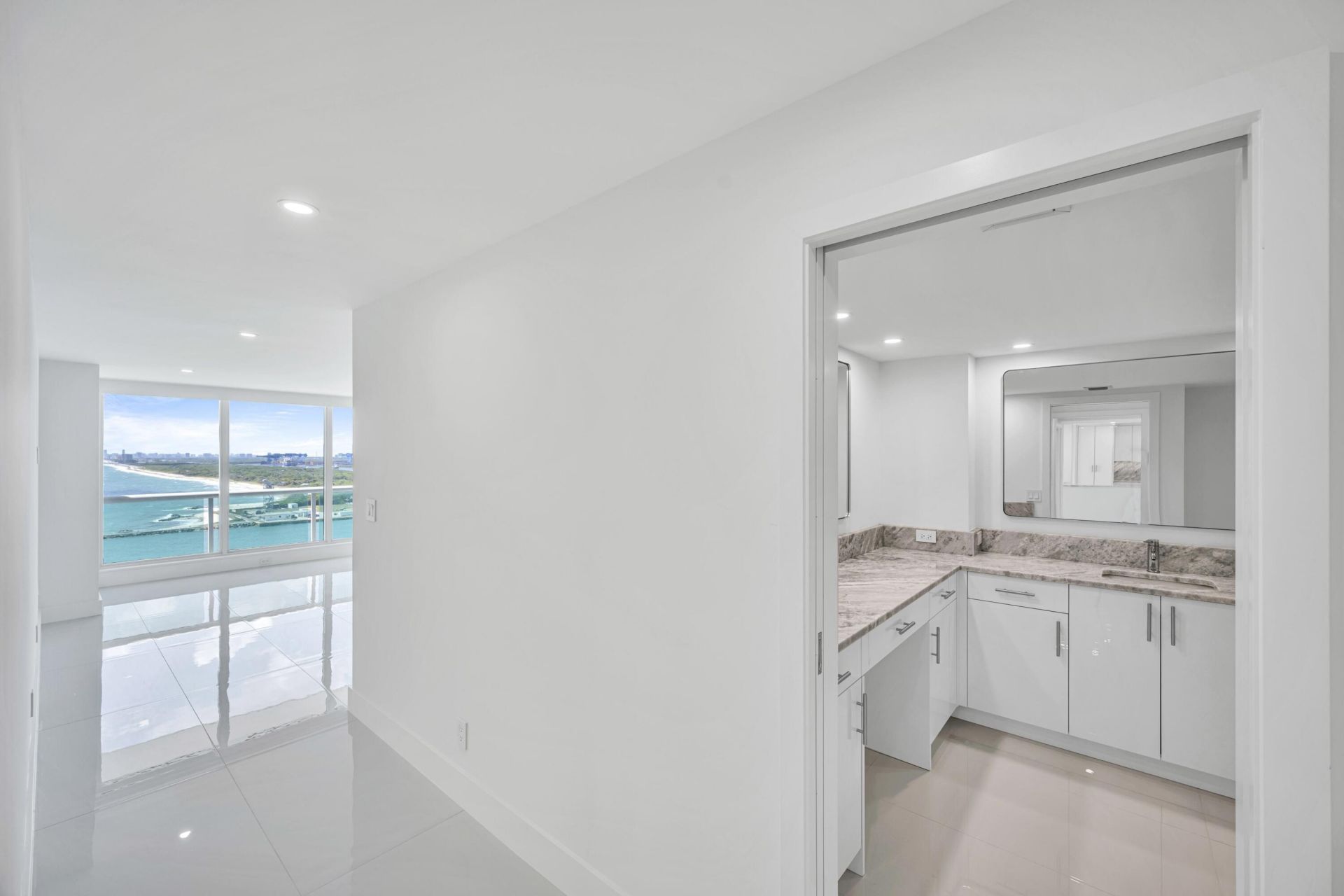 2100 S Ocean Lane, Unit 1608, Fort Lauderdale, FL 33316 Photo