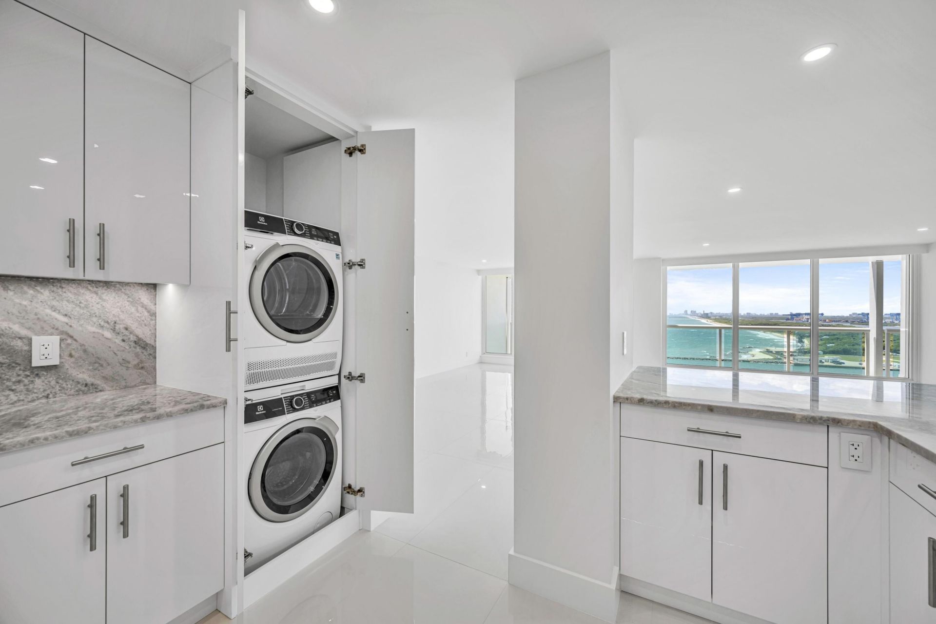 2100 S Ocean Lane, Unit 1608, Fort Lauderdale, FL 33316 Photo