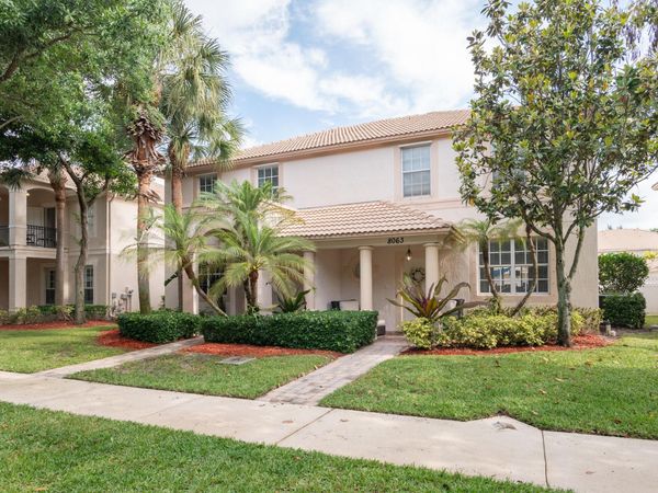 8065 Murano Circle, Palm Beach Gardens, FL 33418