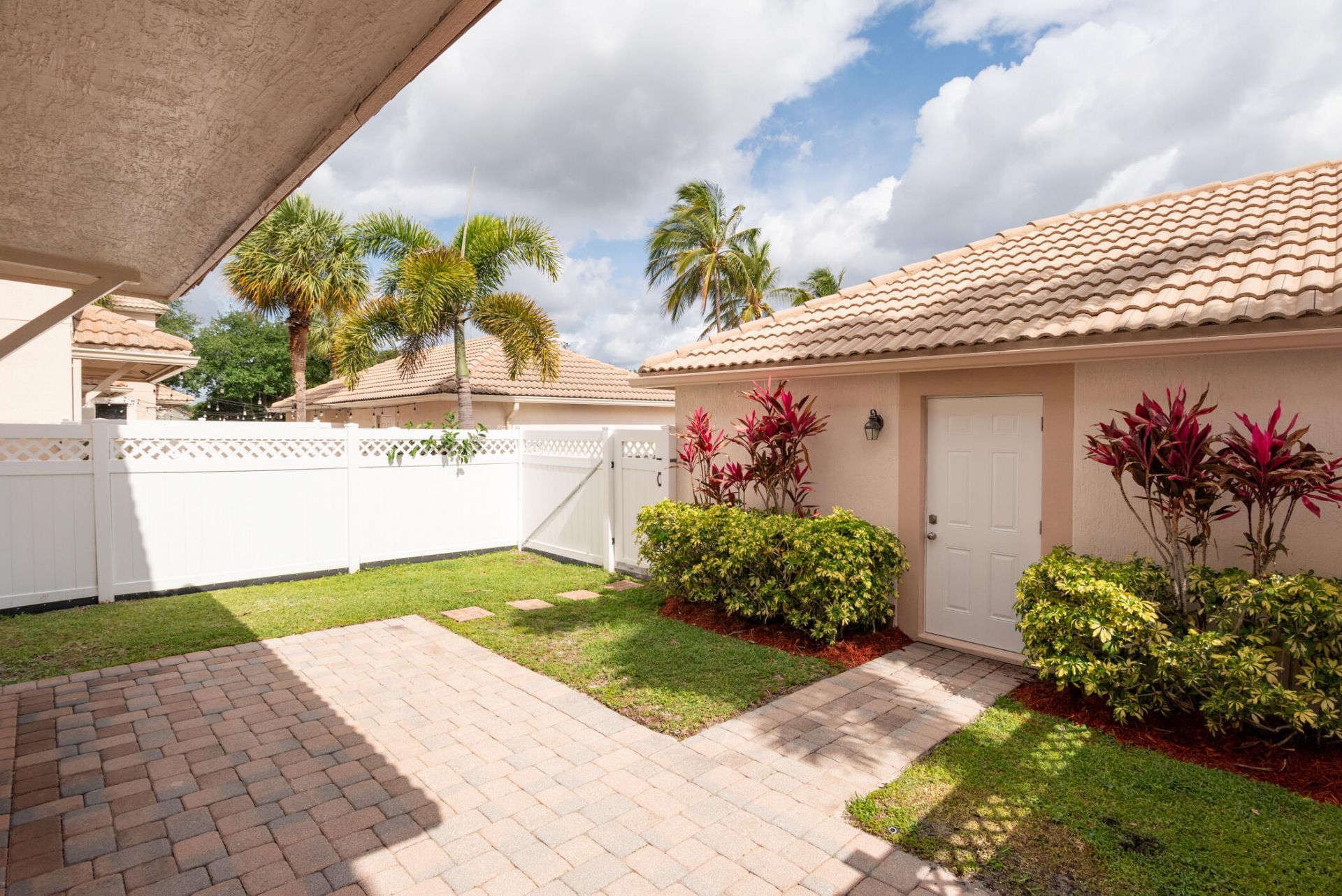 8065 Murano Circle, Palm Beach Gardens, FL 33418 Photo