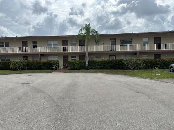7400 NW 4th Place, Unit 205, Margate, FL 33063