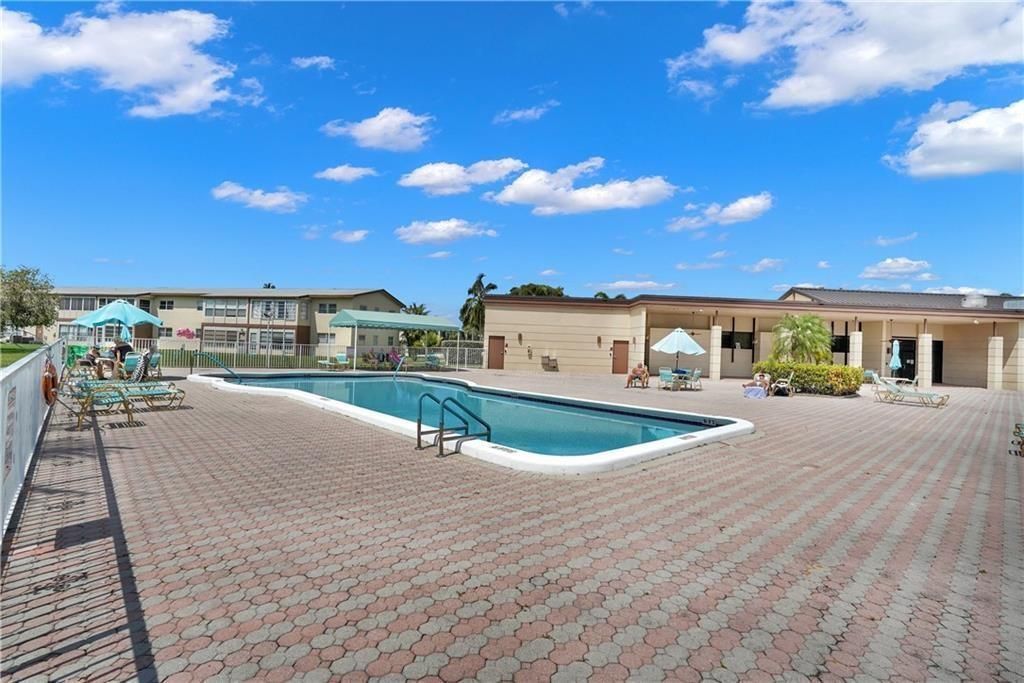 7400 NW 4th Place, Unit 205, Margate, FL 33063 Photo