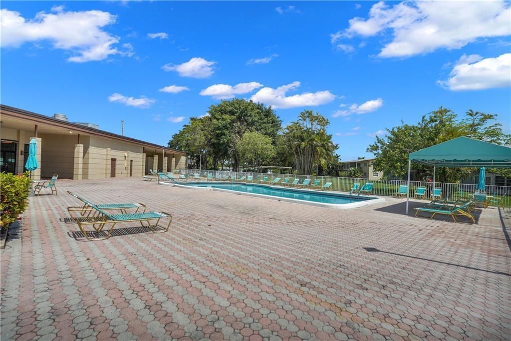 7400 NW 4th Place, Unit 205, Margate, FL 33063 Photo