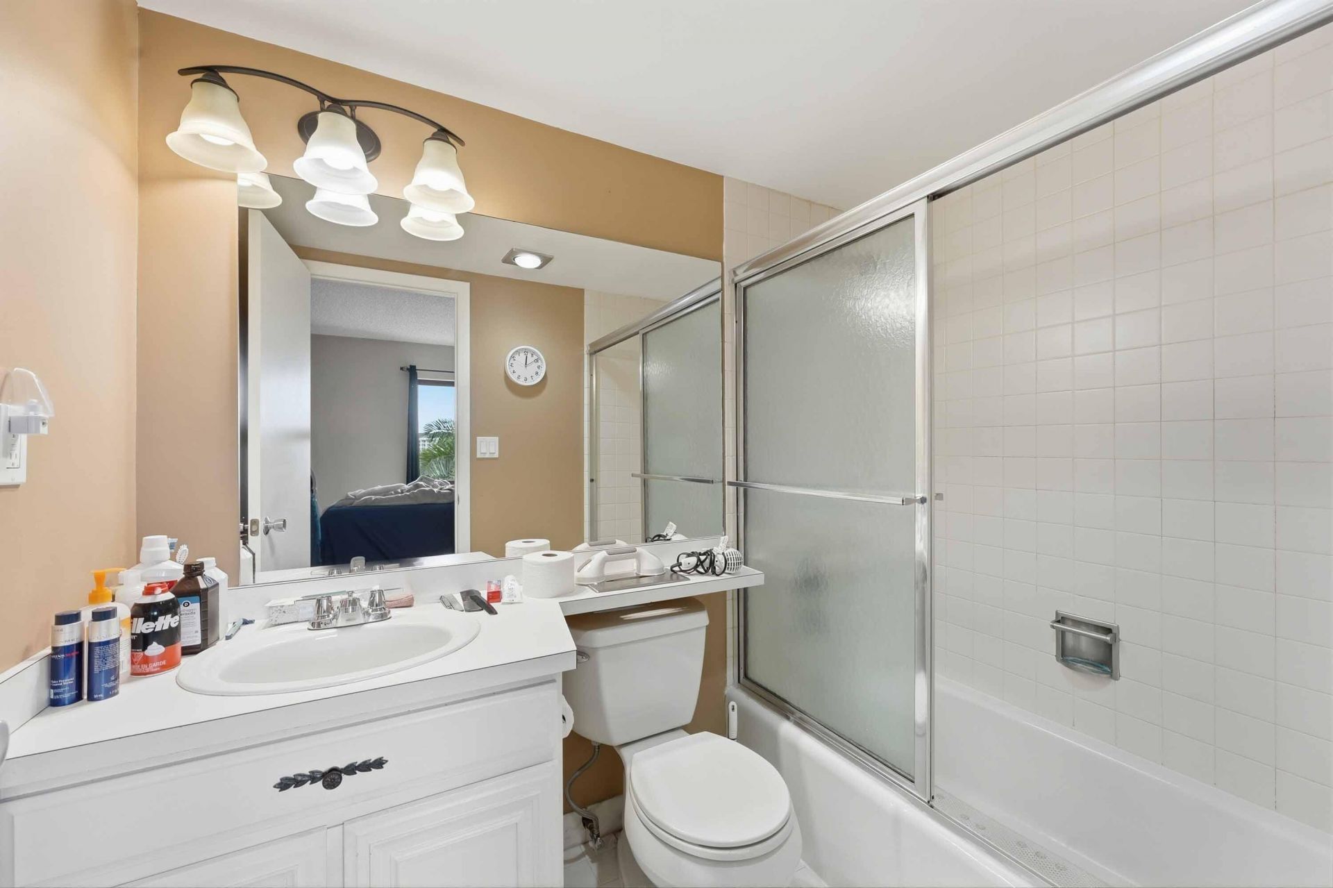 3050 Presidential Way, Unit 403, West Palm Beach, FL 33401 Photo