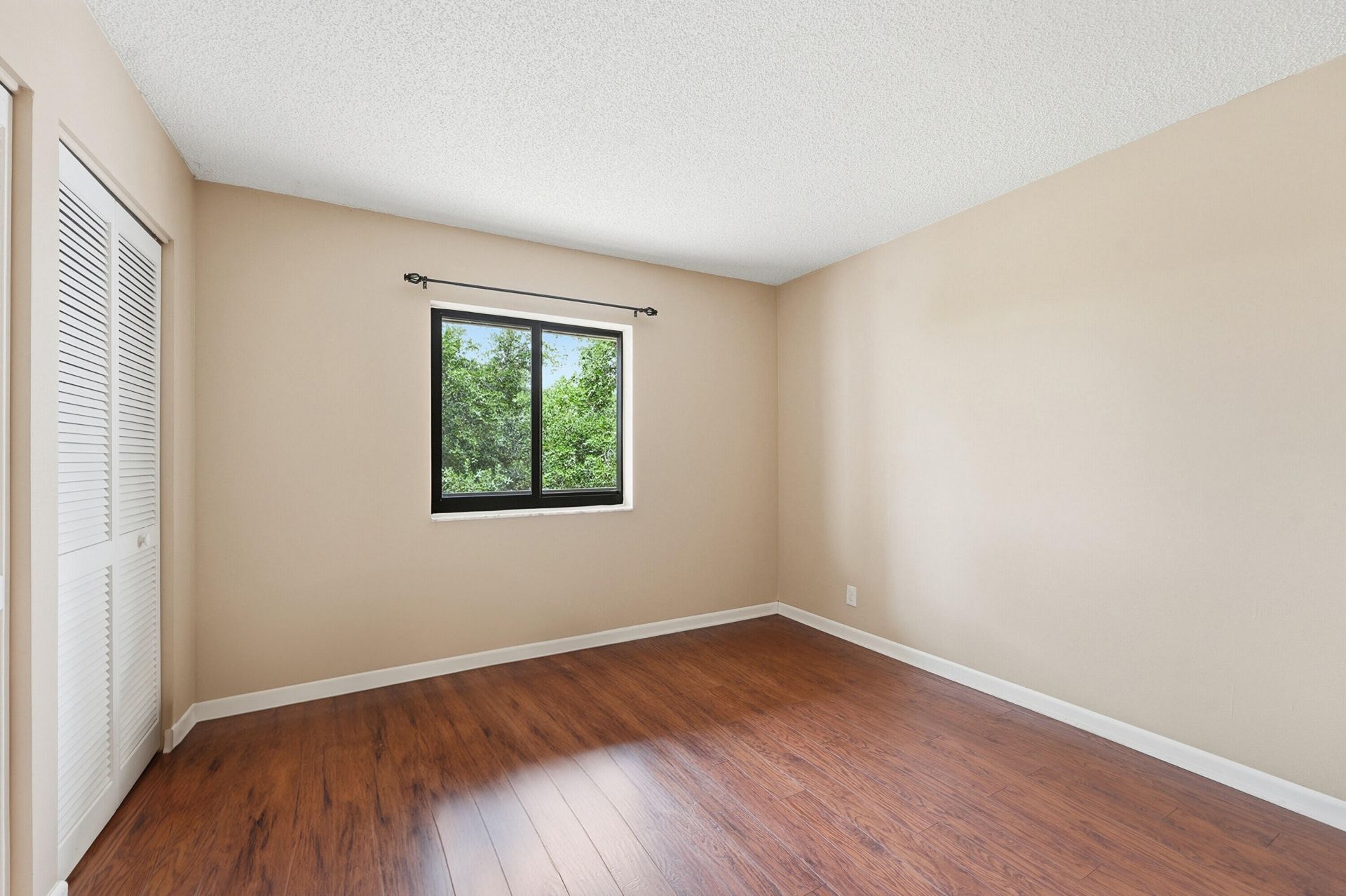 3050 Presidential Way, Unit 403, West Palm Beach, FL 33401 Photo