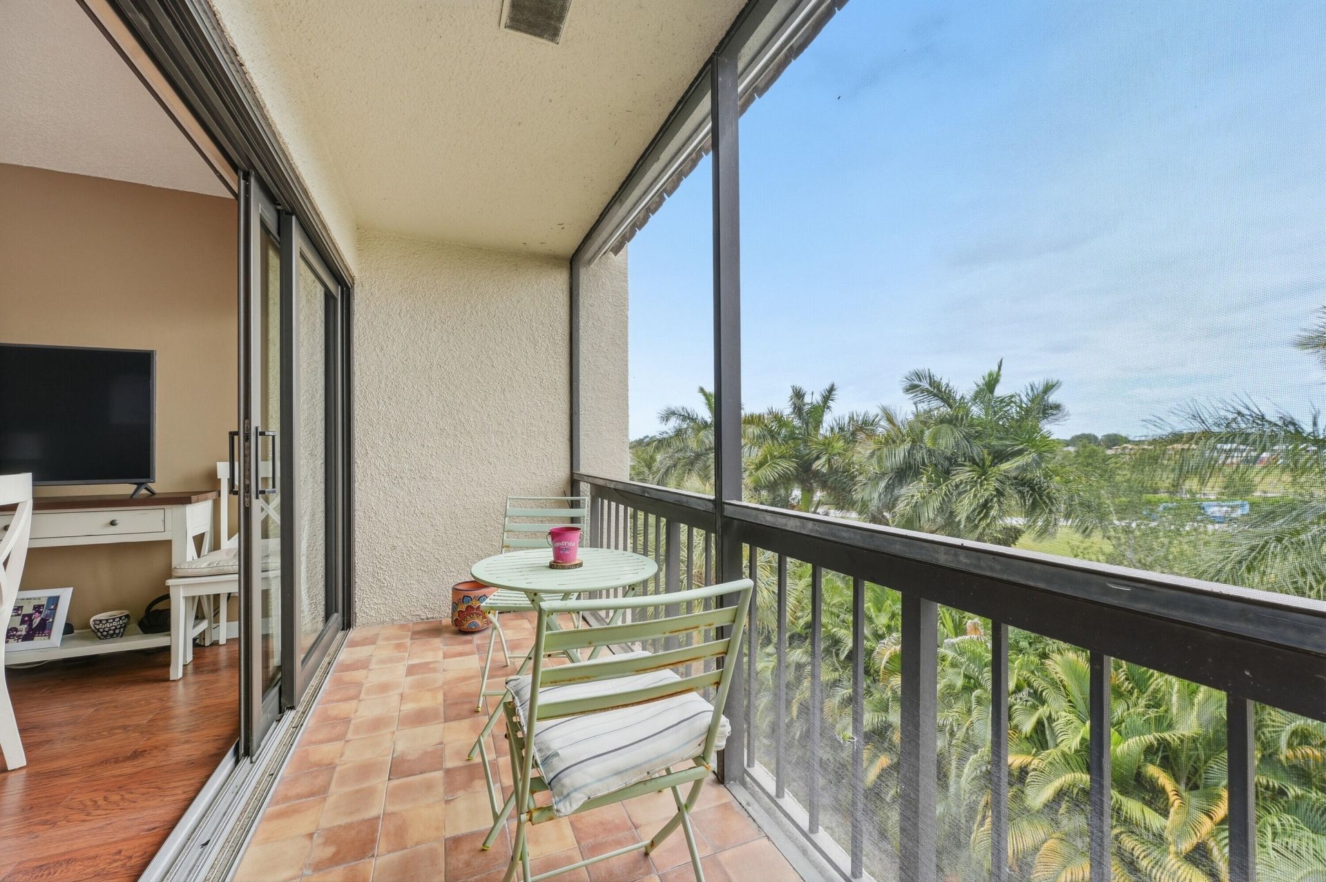 3050 Presidential Way, Unit 403, West Palm Beach, FL 33401 Photo