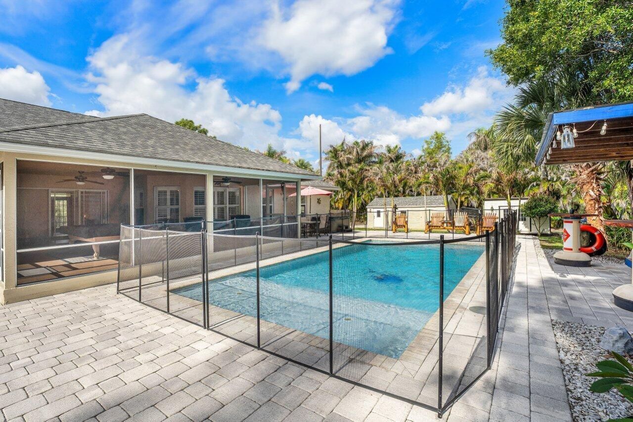 12079 N 70th Pl Place N, The Acreage, FL 33412 Photo