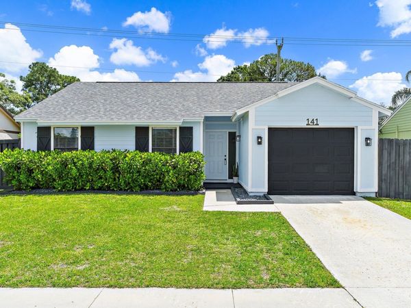 141 Rosewood Circle, Jupiter, FL 33458