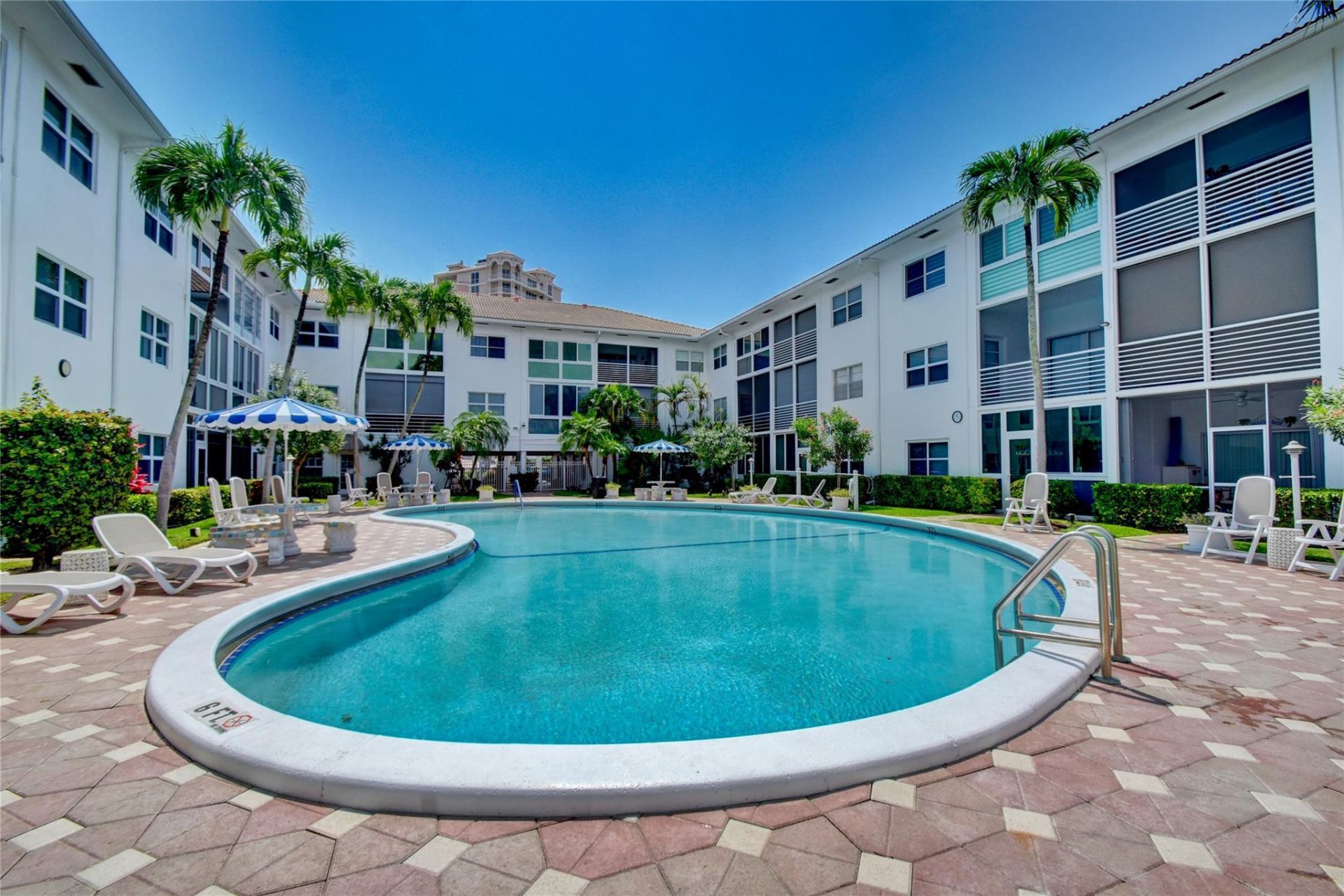 1461 S Ocean Boulevard S, Unit 321, Lauderdale by the Sea, FL 33062 Photo