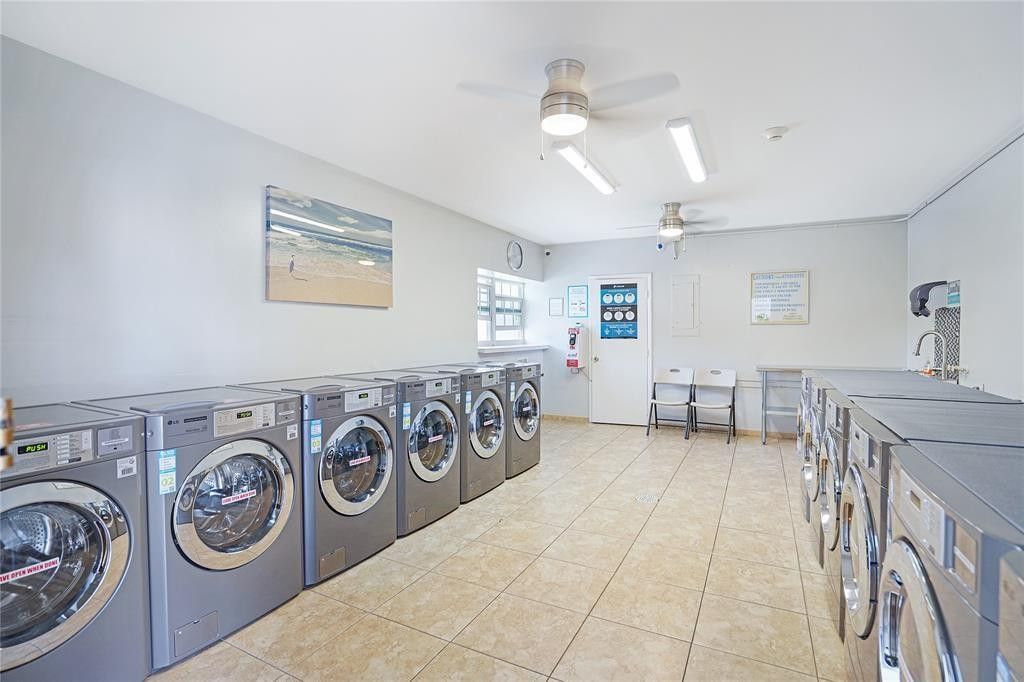 1461 S Ocean Boulevard S, Unit 321, Lauderdale by the Sea, FL 33062 Photo