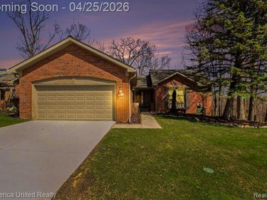 7184 Westchester Road, West Bloomfield Twp, MI 48322