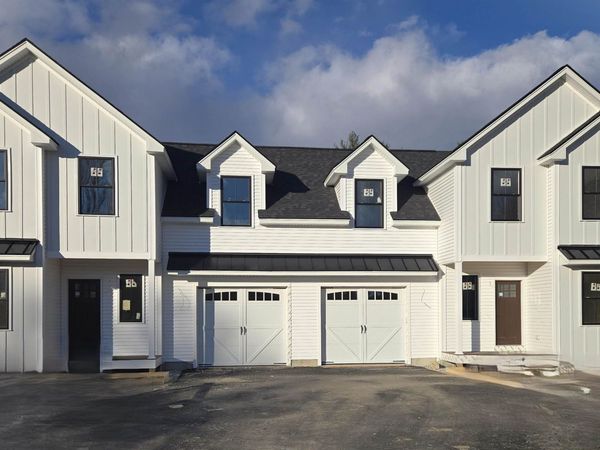 669 High Street, Candia, NH 03034