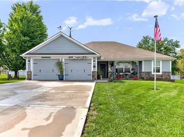 205 Ceremonial Drive, Buckner, MO 64016