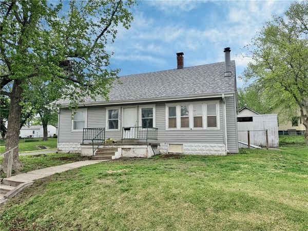 1428 Cedar Street, Trenton, MO 64683