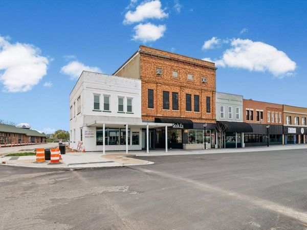 101 E Sangamon Avenue , Rantoul, IL 61866