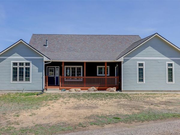 59956 E Commanche Way , Strasburg, CO 80136