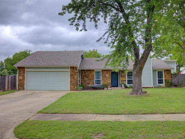 211 W 114th Court S, Jenks, OK 74037
