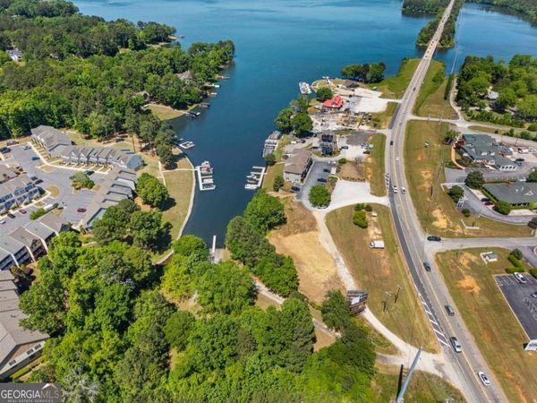 1127 Lake Oconee Parkway, Eatonton, GA 31024