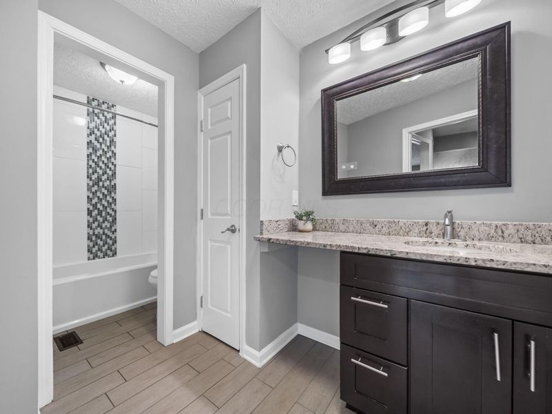 405 Huber Village Boulevard, Westerville, OH 43081 Photo 17