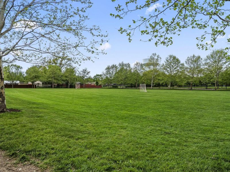 405 Huber Village Boulevard, Westerville, OH 43081 Photo 29