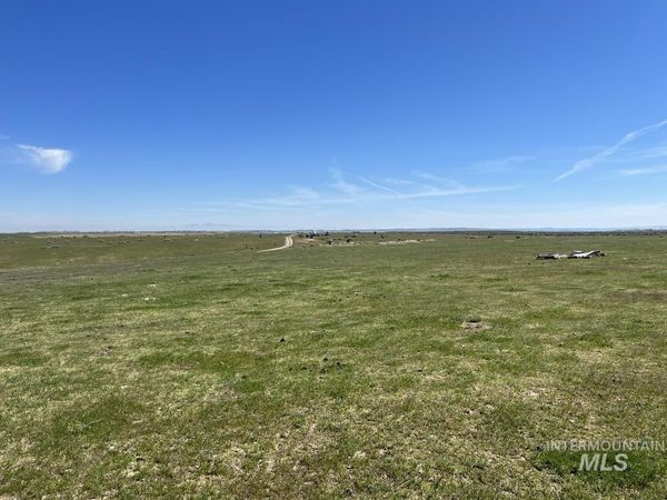 1576 N Stateline Rd, Homedale, ID 83628