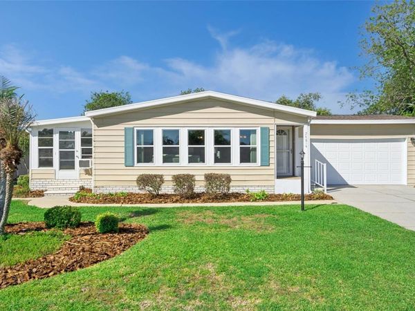 24814 PINE HILL , LEESBURG, FL 34748