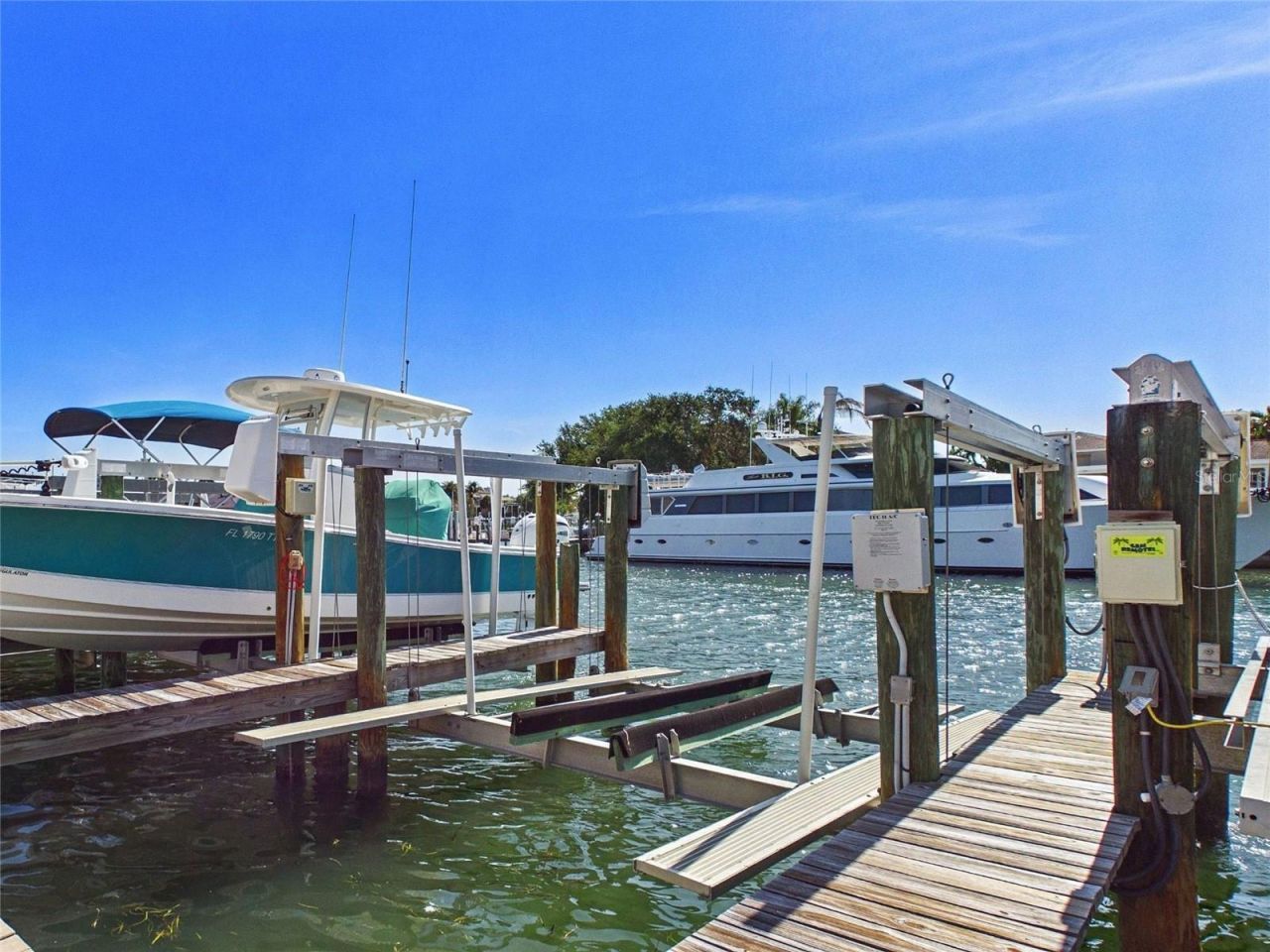 745 Pinellas Bayway S, Unit 202, Tierra Verde, FL 33715 Photo