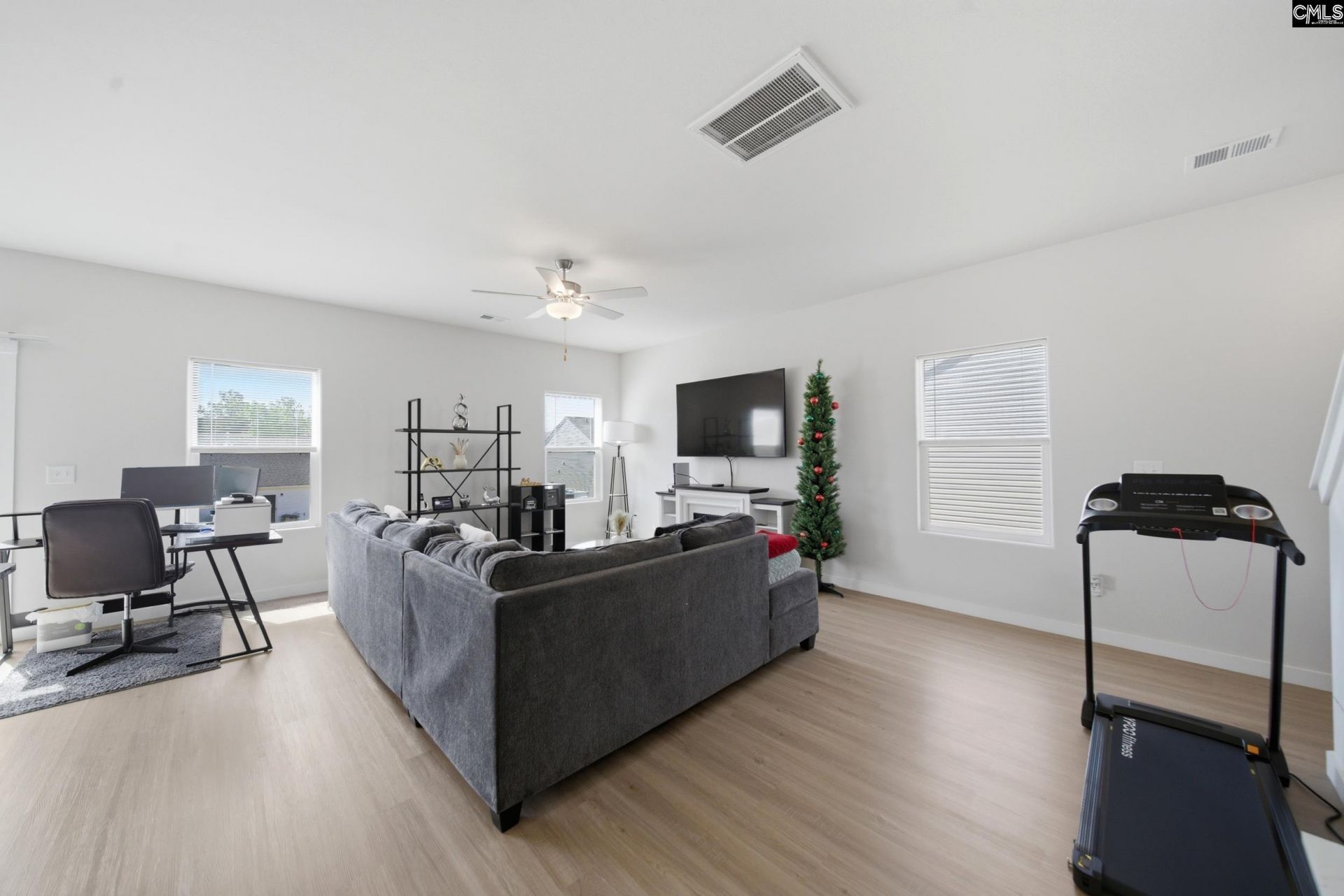 1555 Meditation Lane  Photo 6