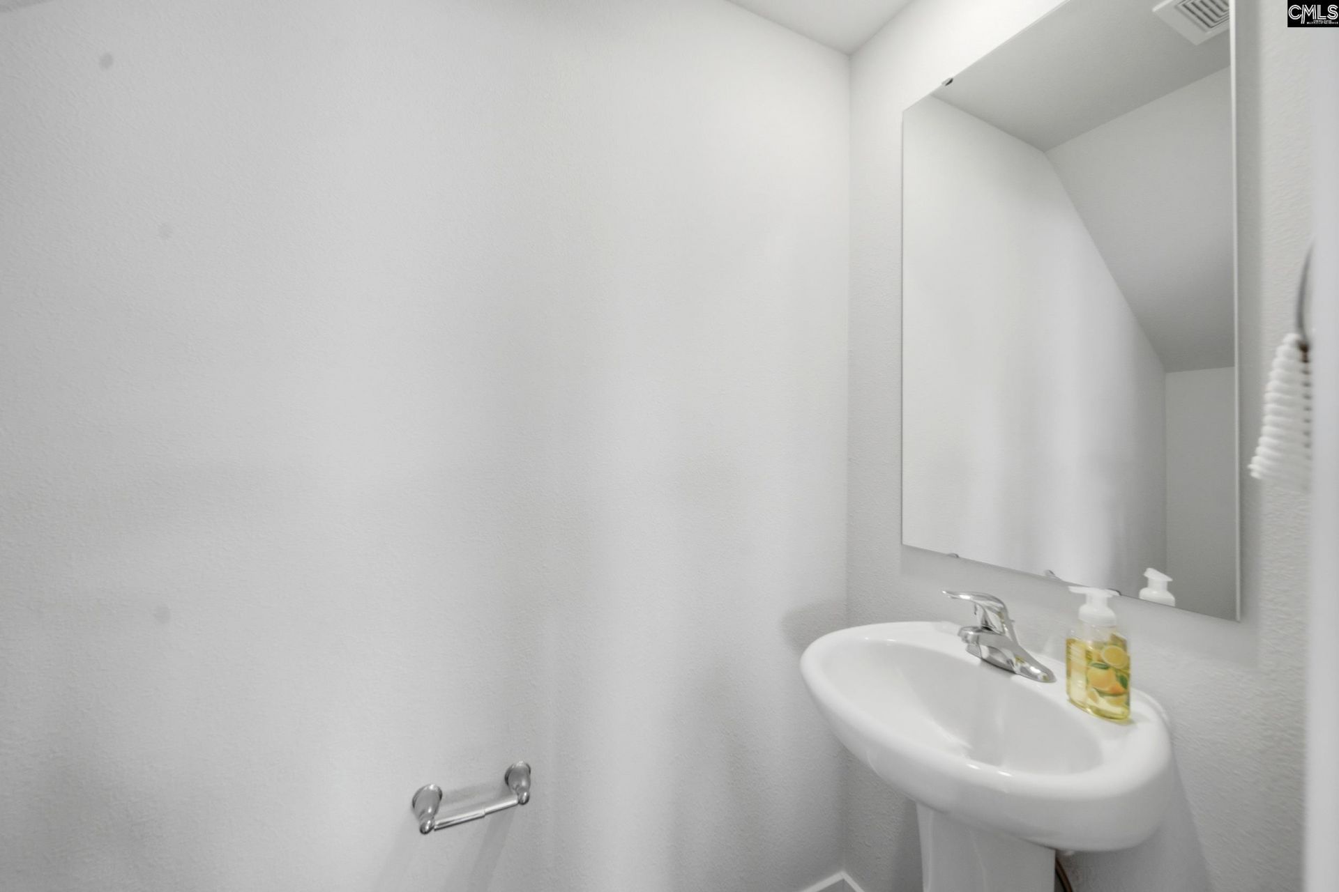 1555 Meditation Lane  Photo 9