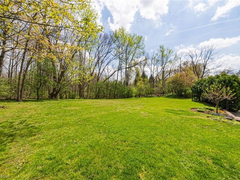 35 Greentree Road, Moreland Hills, OH 44022 Photo 33