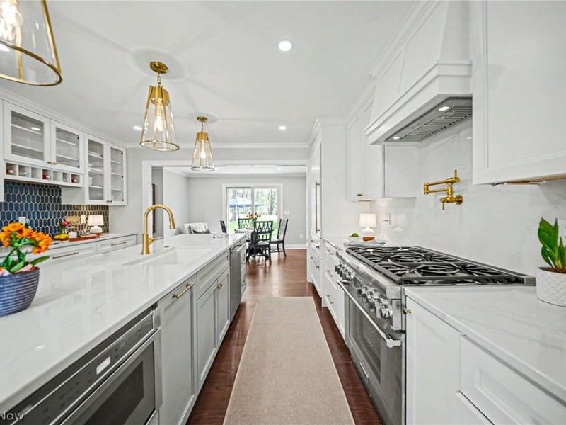 35 Greentree Road, Moreland Hills, OH 44022 Photo 5