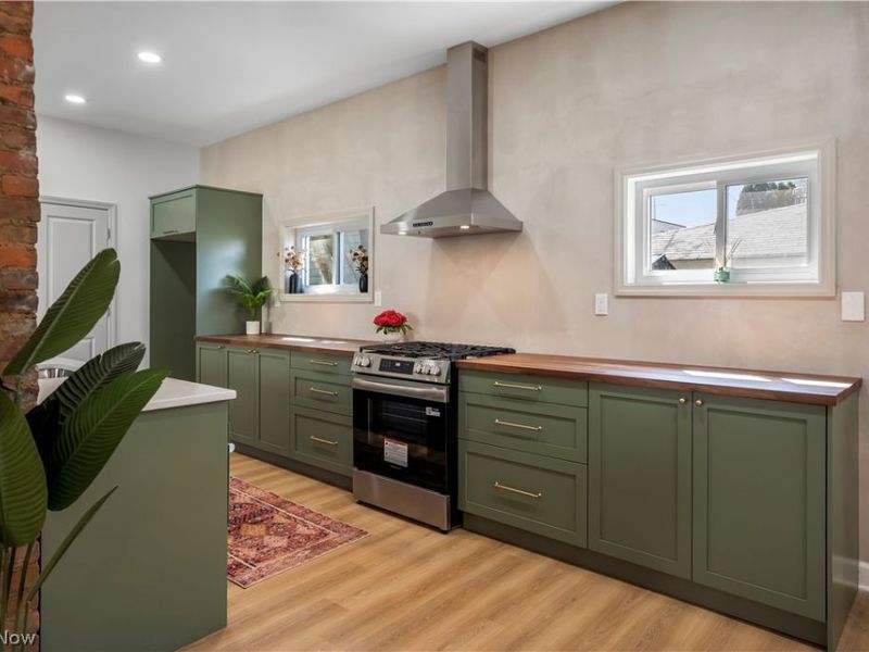 3839 Woodbridge Avenue, Cleveland, OH 44109 Photo 11