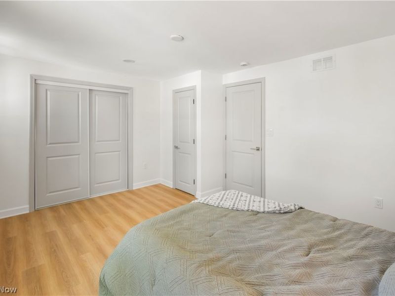 3839 Woodbridge Avenue, Cleveland, OH 44109 Photo 20