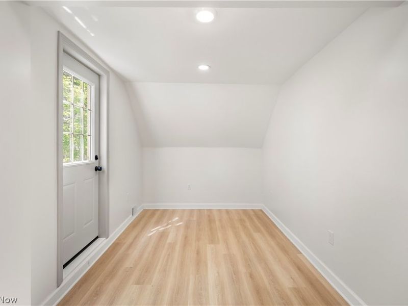 3839 Woodbridge Avenue, Cleveland, OH 44109 Photo 28