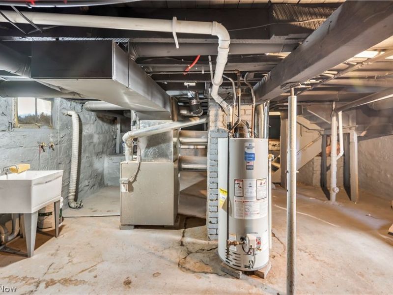 3839 Woodbridge Avenue, Cleveland, OH 44109 Photo 32