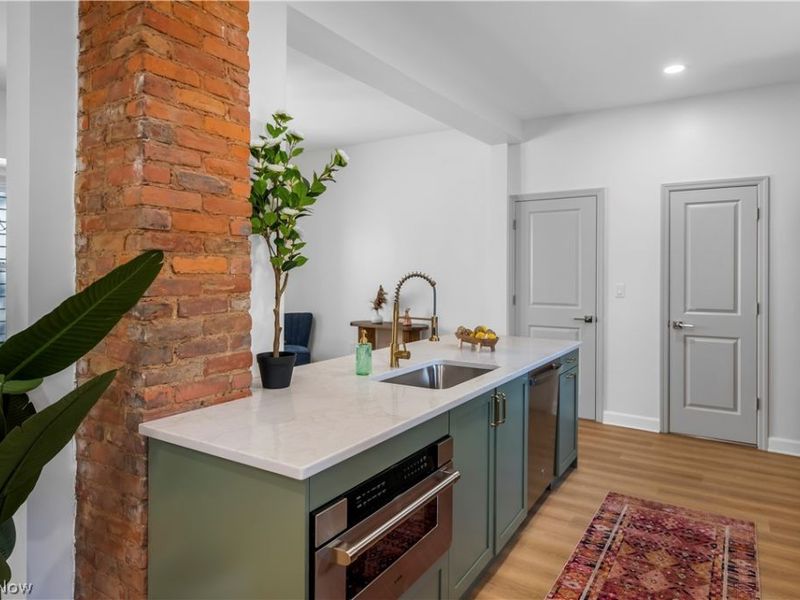 3839 Woodbridge Avenue, Cleveland, OH 44109 Photo 7