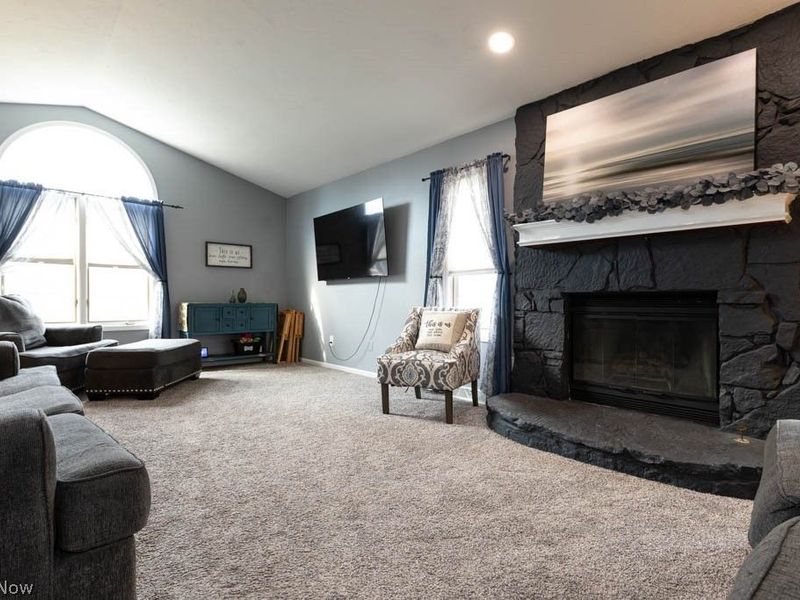 9504 Hoose Road, Mentor, OH 44060 Photo 2