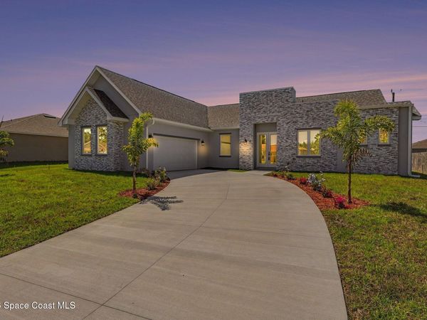 534 Mimosa Street SW, Palm Bay, FL 32908