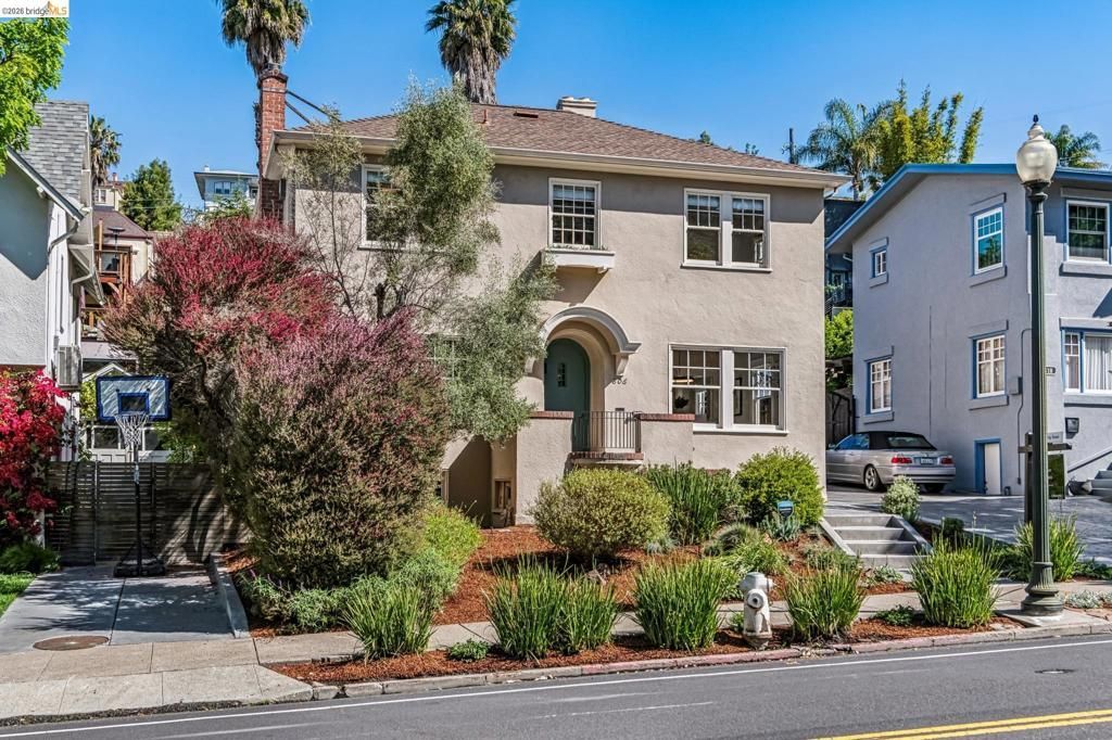 806 Mandana Blvd, Oakland, CA 94610 Main Photo