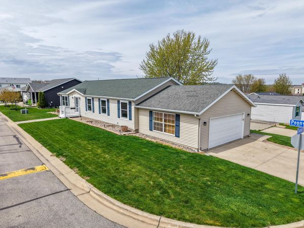 505 Peony St SE, Rochester, MN 55904