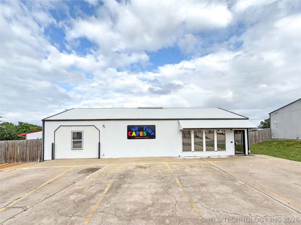 1555 Echota Avenue , Tahlequah, OK 74464