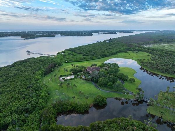 2350 Quay Dock Road, Vero Beach, FL 32967