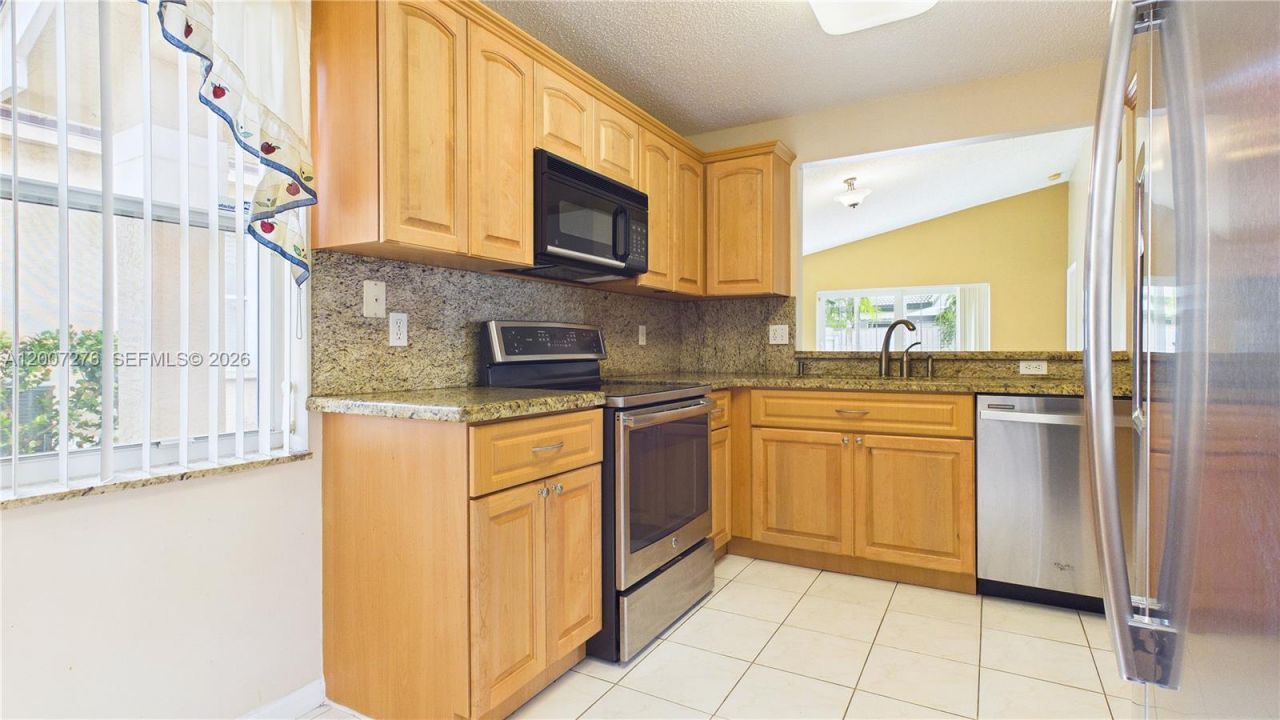 17626 SW 20th St, Miramar, FL 33029 Photo