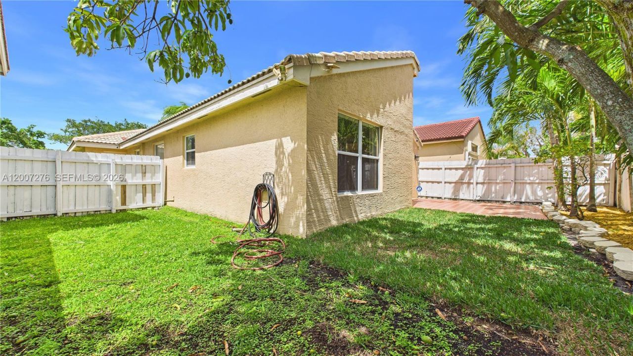 17626 SW 20th St, Miramar, FL 33029 Photo