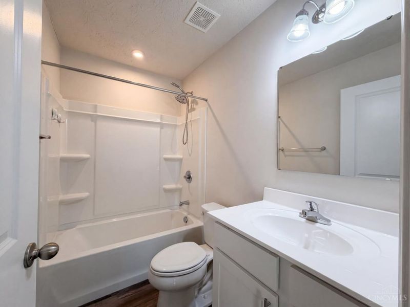 5790 Bentwood Drive, Middletown, OH 45042 Photo 6