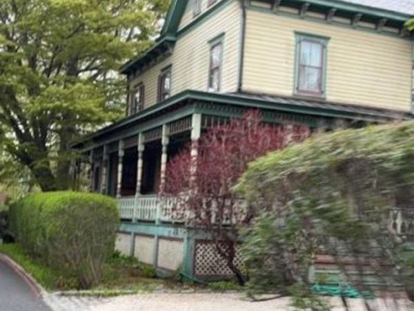 103 Roslyn Avenue , Sea Cliff, NY 11579