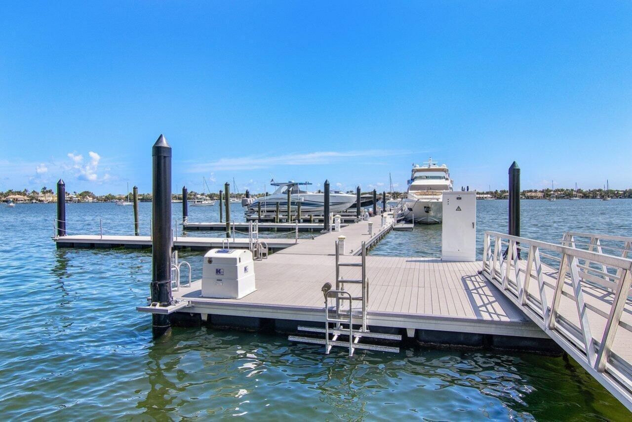 3 Water Club Way, Unit 401, North Palm Beach, FL 33408 Photo