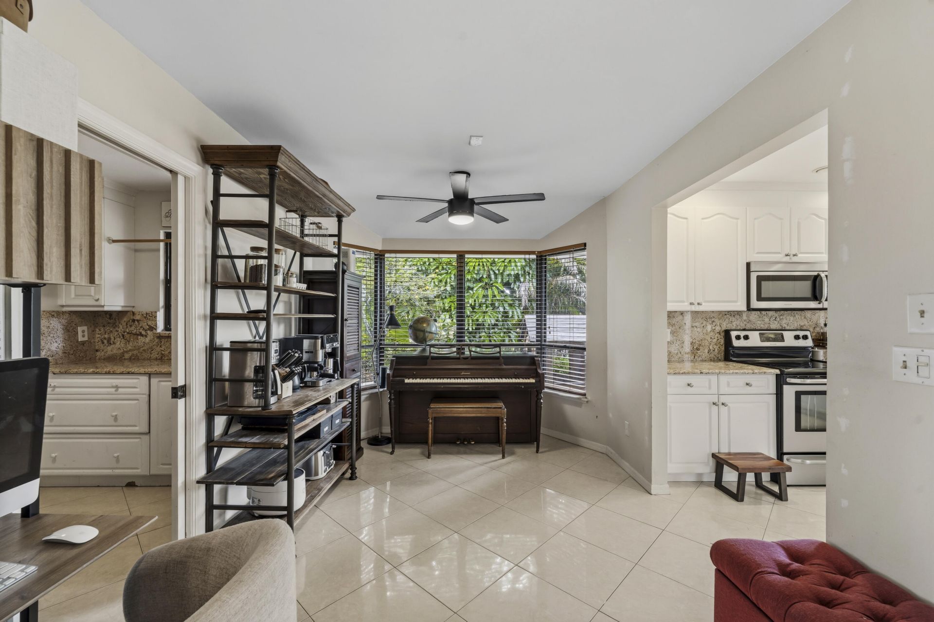 8015 SE Trenton Avenue, Hobe Sound, FL 33455 Photo