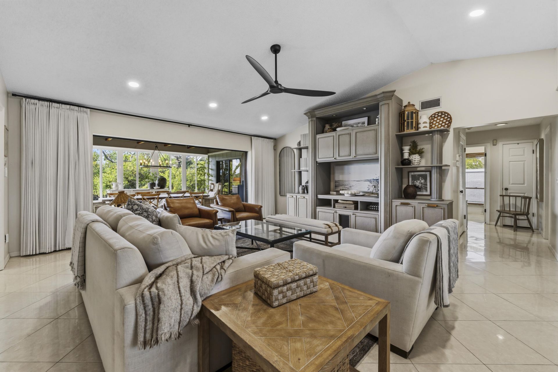 8015 SE Trenton Avenue, Hobe Sound, FL 33455 Photo