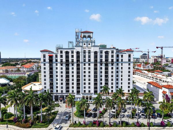 651 Okeechobee Boulevard, Unit 402, West Palm Beach, FL 33401
